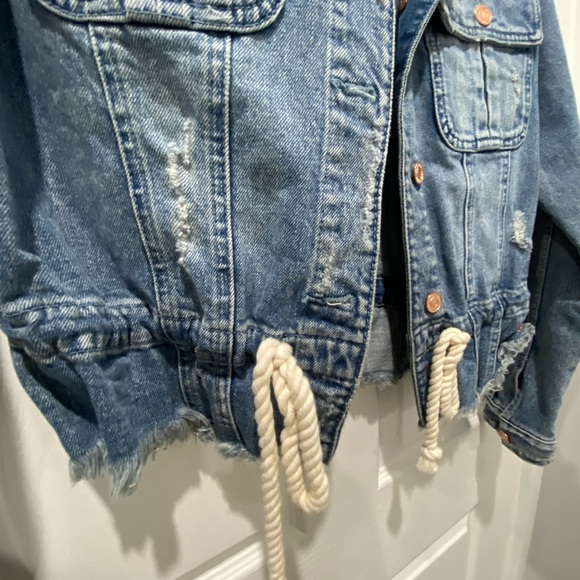 Guess denim Jacket - Picture 3 of 3